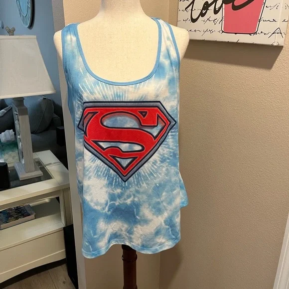 Superman (Woman) Tank Top - Picture 3 of 4